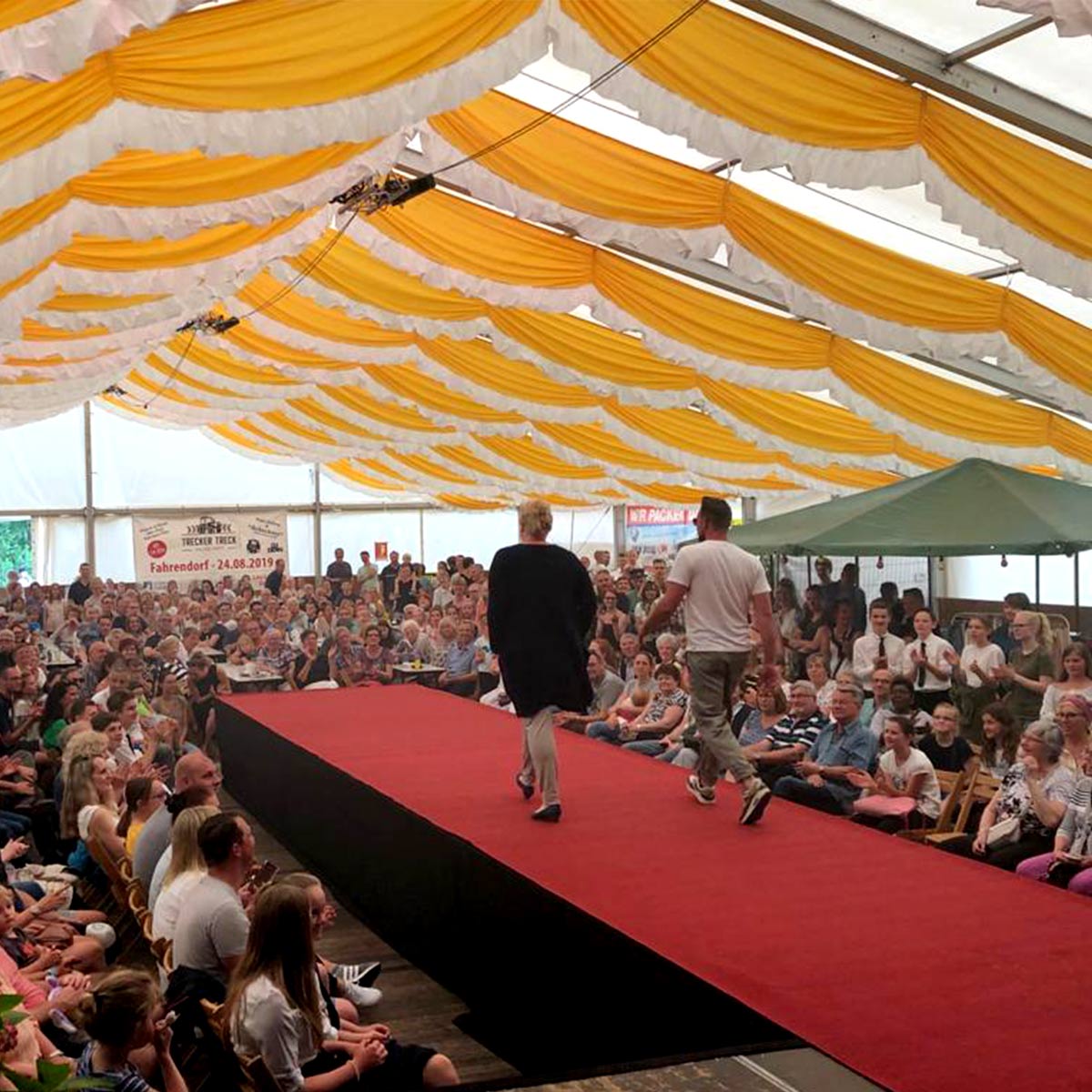 Großes Festzelt - Oktoberfestzelt Lübeck